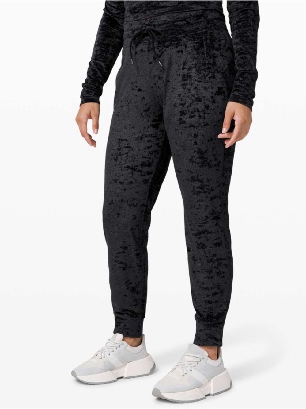 🆕 Lululemon Ready to Crush Jogger 28” *Velvet Black 🖤